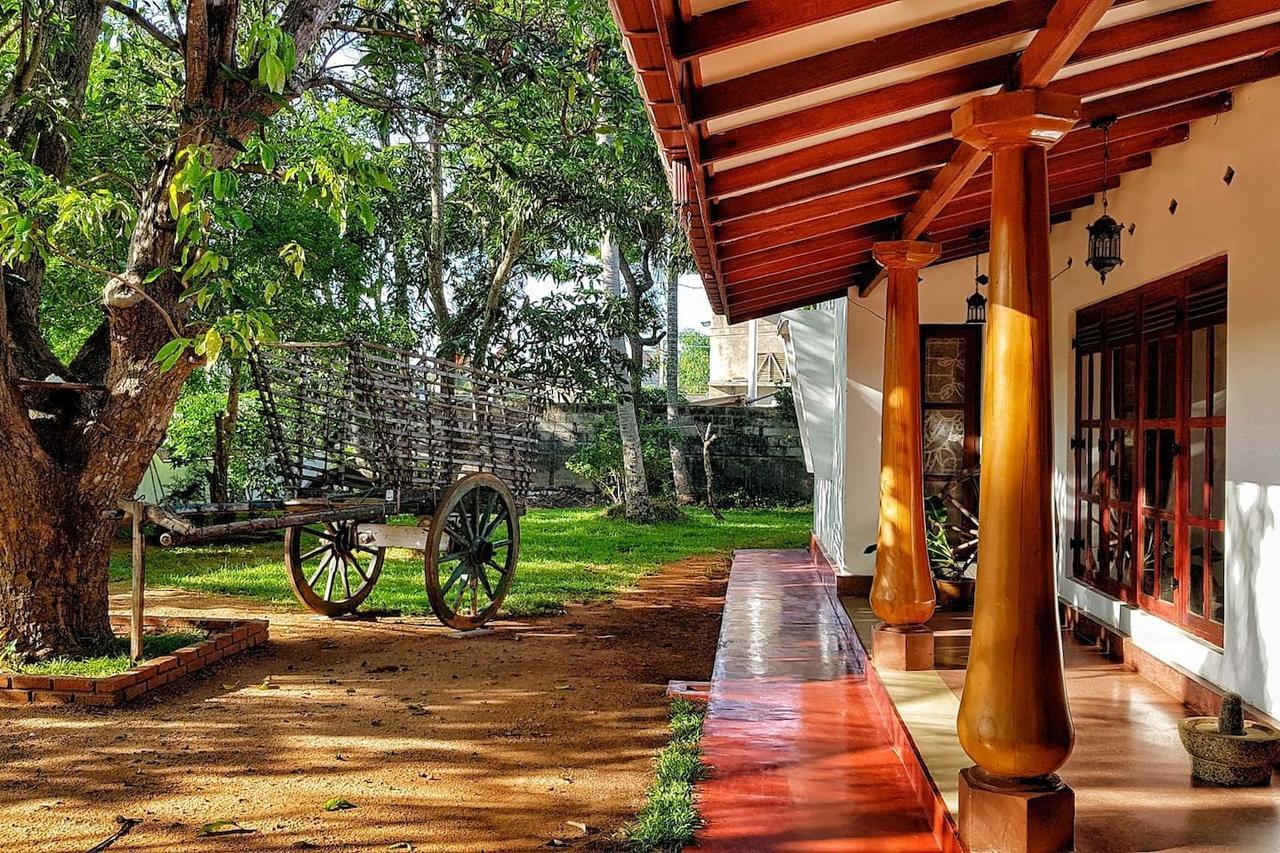 Saubagya Inn Anuradhapura Exterior photo