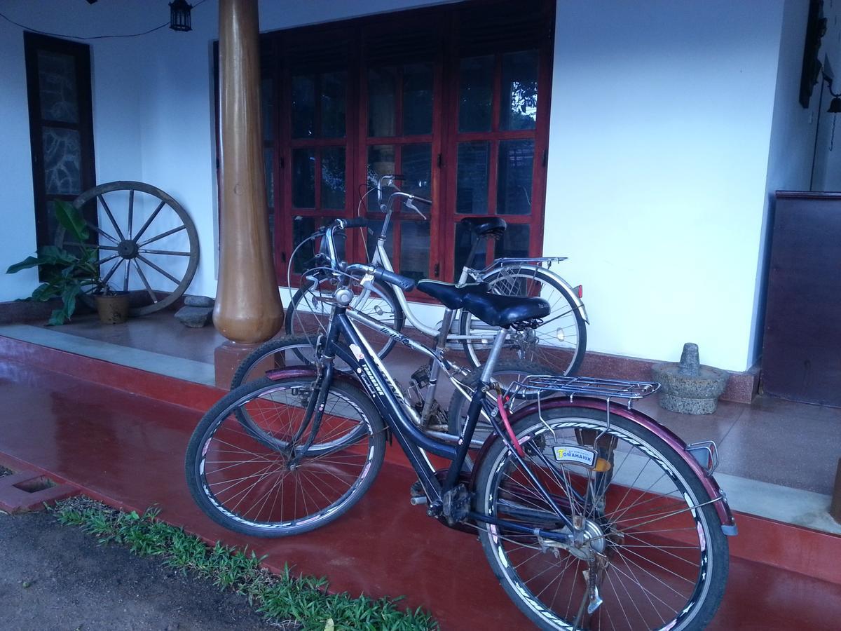 Saubagya Inn Anuradhapura Exterior photo