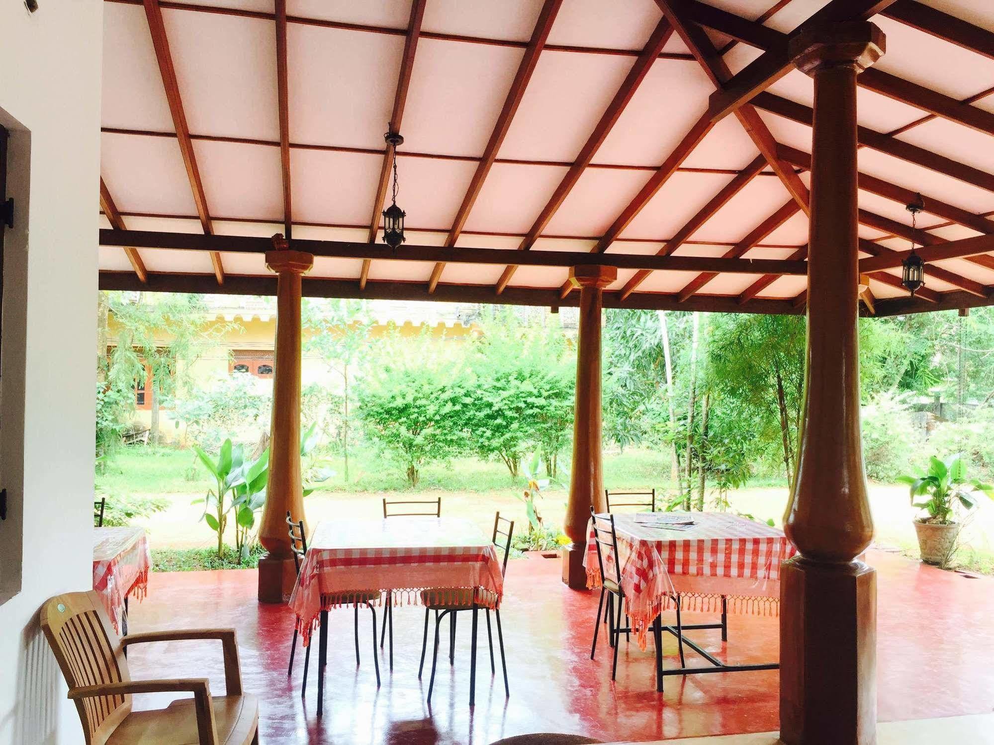 Saubagya Inn Anuradhapura Exterior photo